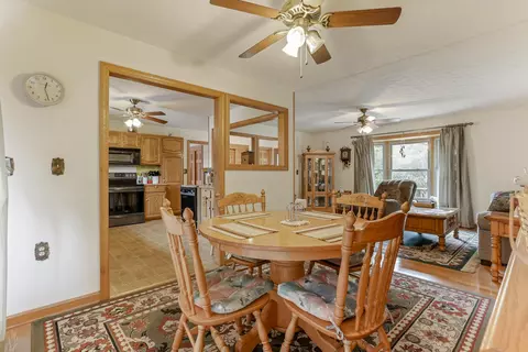 Dining - 12148 Middlefork Rd, Amanda, OH 43102 photo 2 of 2