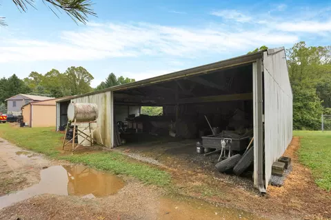 Exterior - 12148 Middlefork Rd, Amanda, OH 43102 photo 11 of 16