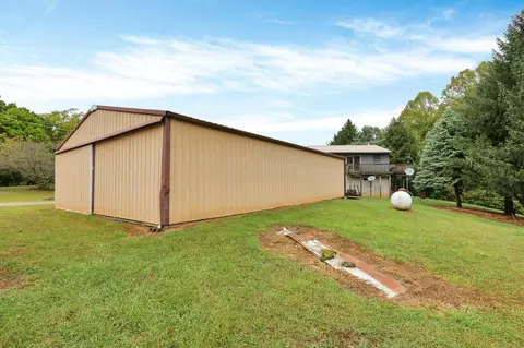 Exterior - 12148 Middlefork Rd, Amanda, OH 43102 photo 12 of 16