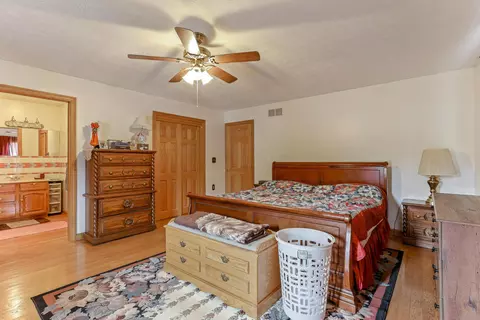 Bedroom - 12148 Middlefork Rd, Amanda, OH 43102 photo 4 of 5