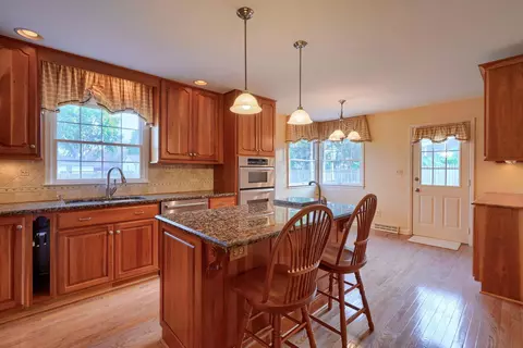 Kitchen - 550 Willow Ln, Circleville, OH 43113 photo 1 of 5
