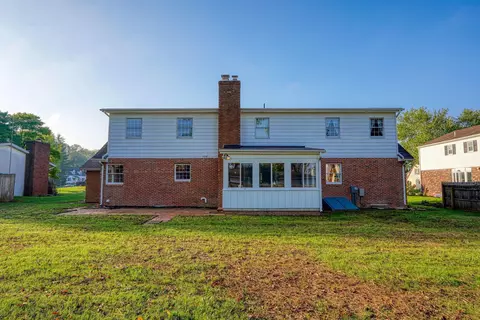 Exterior - 550 Willow Ln, Circleville, OH 43113 photo 7 of 14