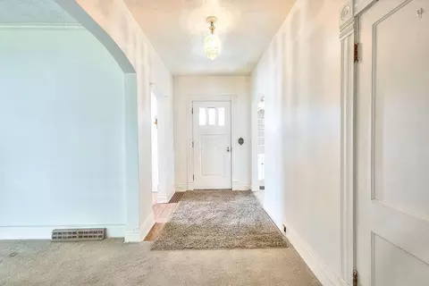 301 E Vine St, Mount Vernon, OH 43050 photo 16