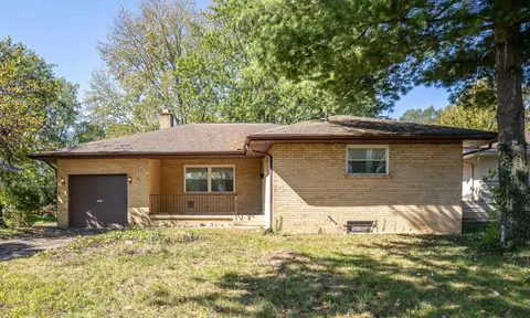 1693 Alcoy Dr, Columbus, OH 43227