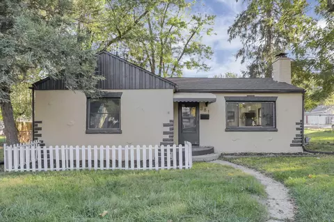 381 Rosslyn Ave, Columbus, OH 43214