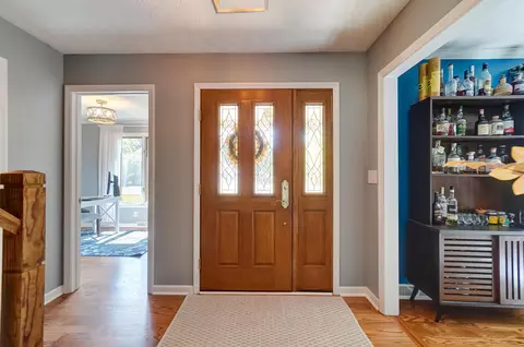 Entry Way - 2204 Stratingham Dr, Dublin, OH 43016 photo 1 of 2
