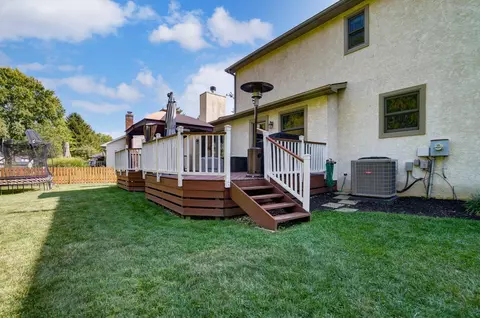 Exterior - 2204 Stratingham Dr, Dublin, OH 43016 photo 3 of 13