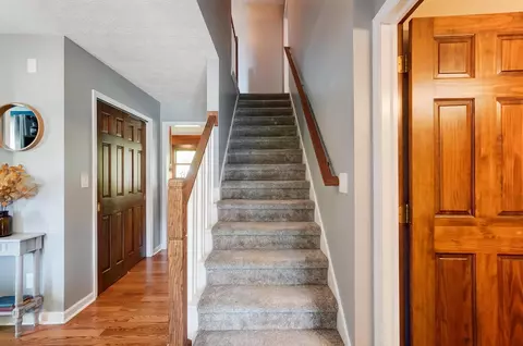 Entry Way - 2204 Stratingham Dr, Dublin, OH 43016 photo 2 of 2