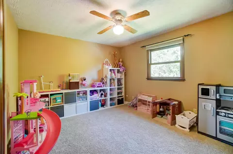 Bedroom - 2204 Stratingham Dr, Dublin, OH 43016 photo 8 of 12