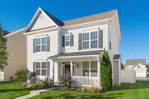 5157 Wildcat Falls Dr, Dublin, OH 43016