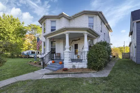 127 Park Pl, Circleville, OH 43113 photo 2