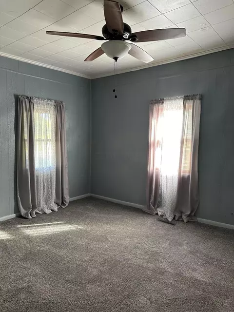 417 W Dixon St, Forest, OH 45843 photo 2