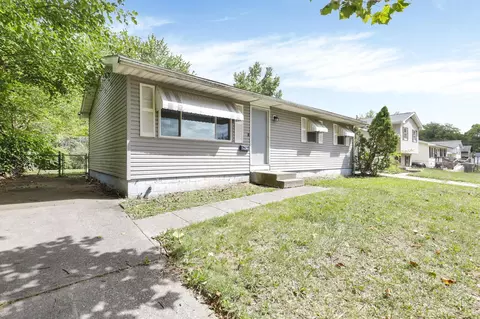2490 Newburgh Dr, Columbus, OH 43219