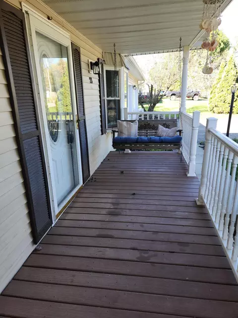 Exterior - 23 Simons Ave, Fredericktown, OH 43019 photo 7 of 15