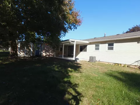 Exterior - 23 Simons Ave, Fredericktown, OH 43019 photo 9 of 15