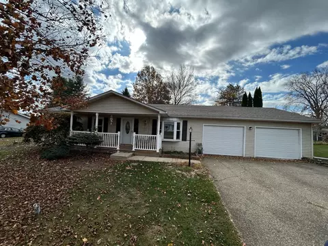 23 Simons Ave, Fredericktown, OH 43019