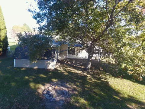 Exterior - 23 Simons Ave, Fredericktown, OH 43019 photo 11 of 15
