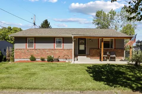94 South St, Groveport, OH 43125