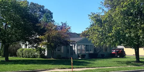 2227 Zollinger Rd, Columbus, OH 43221