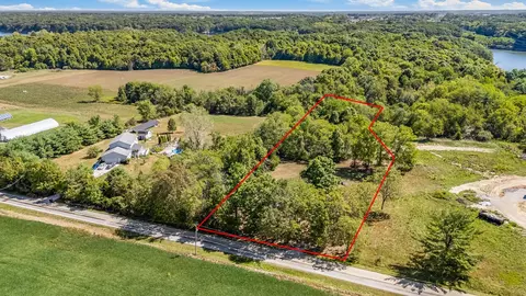 555 Dunham Rd, Delaware, OH 43015