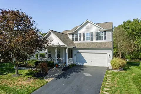 6380 Skipping Stone Dr, New Albany, OH 43054