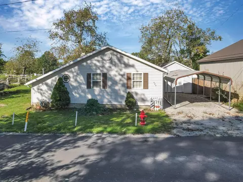 484 Coshocton Ave, Thornville, OH 43076