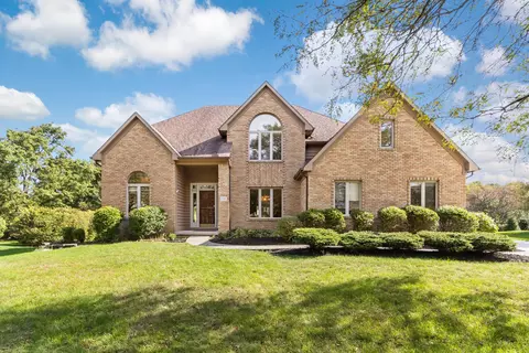 735 Greenhurst Dr, Westerville, OH 43082