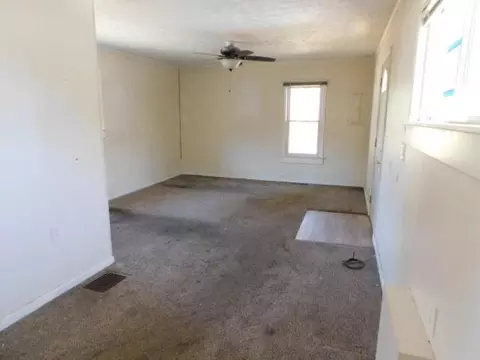 836 E Main St, Newark, OH 43055 photo 6