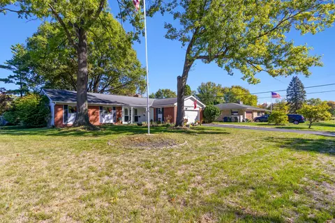 986 Hillsdale Dr, Columbus, OH 43224