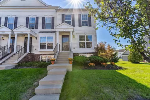 6237 Needletail Rd #32, Columbus, OH 43230