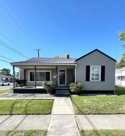 927 S North St, Washington Court House, OH 43160
