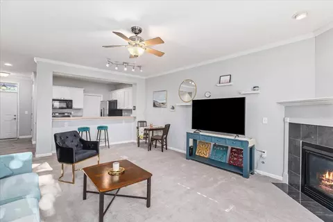 Living - 4031 Legend #7, Columbus, OH 43230 photo 2 of 2