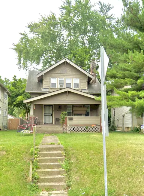 2109 Sullivant Ave, Columbus, OH 43223