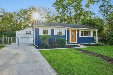 3772 Shoreline Dr, Columbus, OH 43232