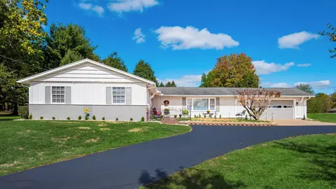 395 Skyline Dr, Zanesville, OH 43701