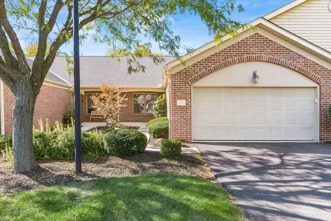 5571 Brighton Hill Ln, Dublin, OH 43016