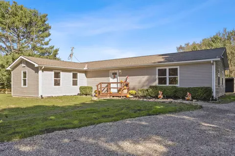 5156 Fosnaugh School Rd SW, Stoutsville, OH 43154