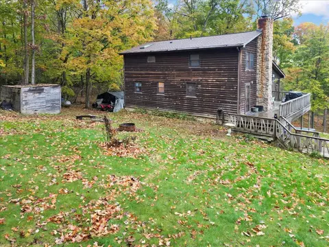 12881 Fairview Rd SE, Heath, OH 43056