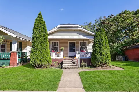 1357 Newman Dr, Zanesville, OH 43701