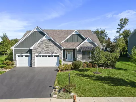 5677 Joab St, Lewis Center, OH 43035