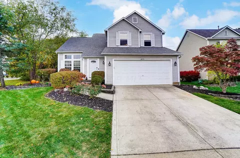 8532 Oak Creek Dr, Lewis Center, OH 43035