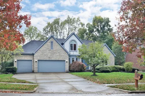 3389 Stonevista Ln, Columbus, OH 43221