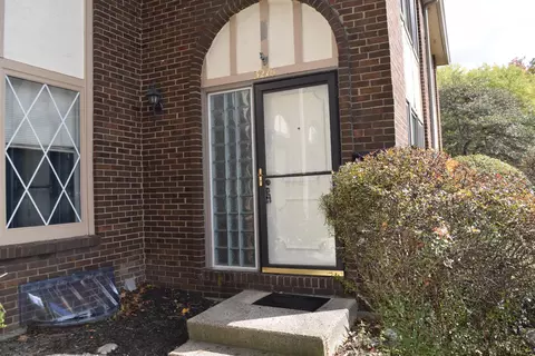 3276 Valley Ln S #Z14, Columbus, OH 43231
