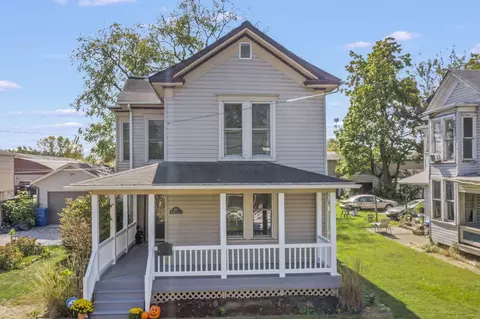 407 W William St, Delaware, OH 43015