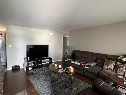 Living - 2005 Ottawa Dr, Circleville, OH 43113 photo 1 of 1