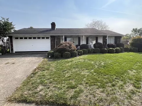 2005 Ottawa Dr, Circleville, OH 43113