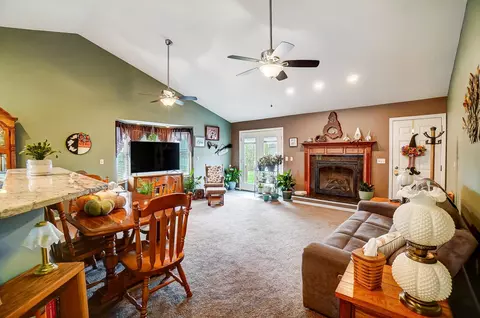 Other - 101 Castleton Ct, Pataskala, OH 43062 photo 2 of 6