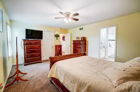 Bedroom - 101 Castleton Ct, Pataskala, OH 43062 photo 2 of 6