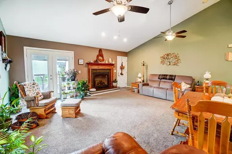 Other - 101 Castleton Ct, Pataskala, OH 43062 photo 4 of 6