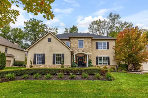 4664 Village Club Dr, Powell, OH 43065